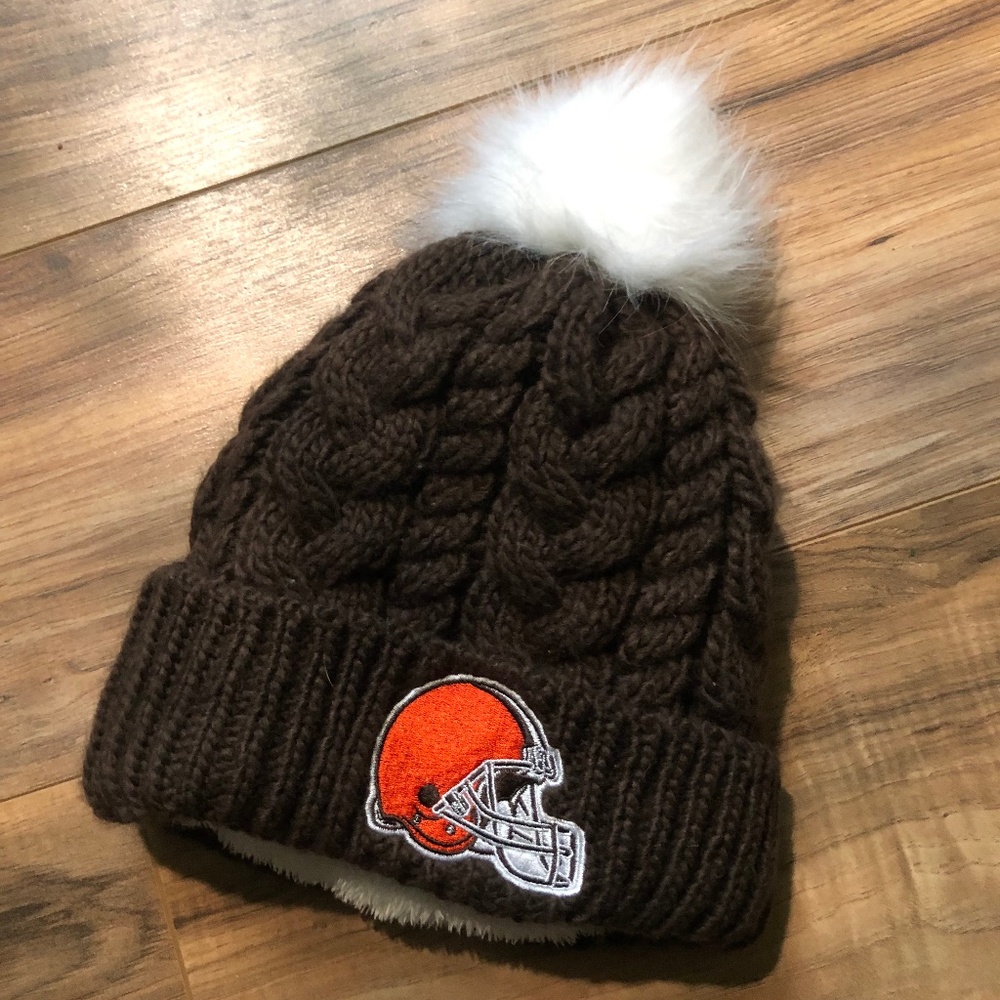 Cleveland Browns Hat beanie puff ball